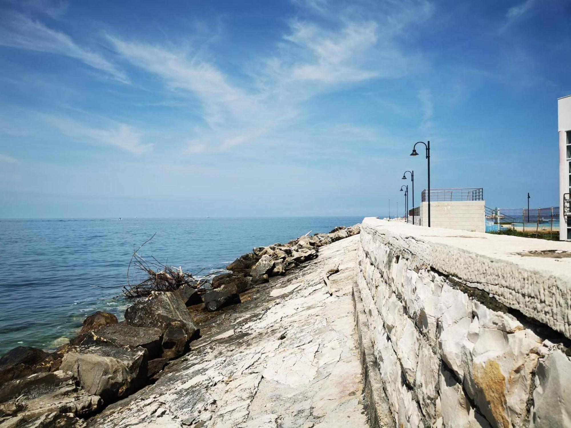 Adriatic Stone House Hunic Apartment