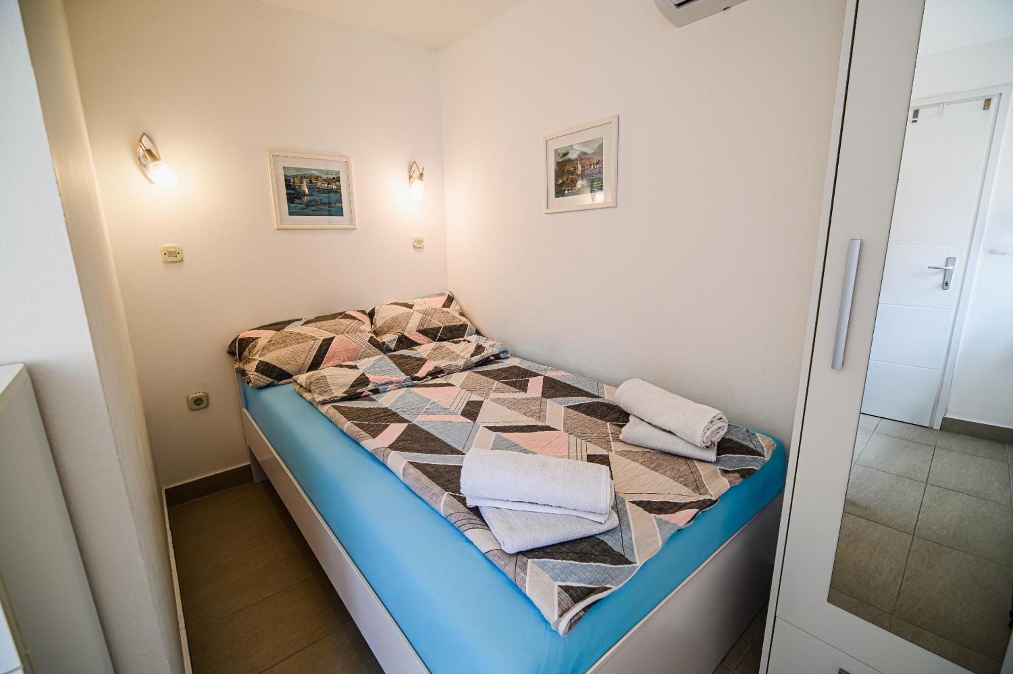 Adriatic Stone House Hunic Apartment *